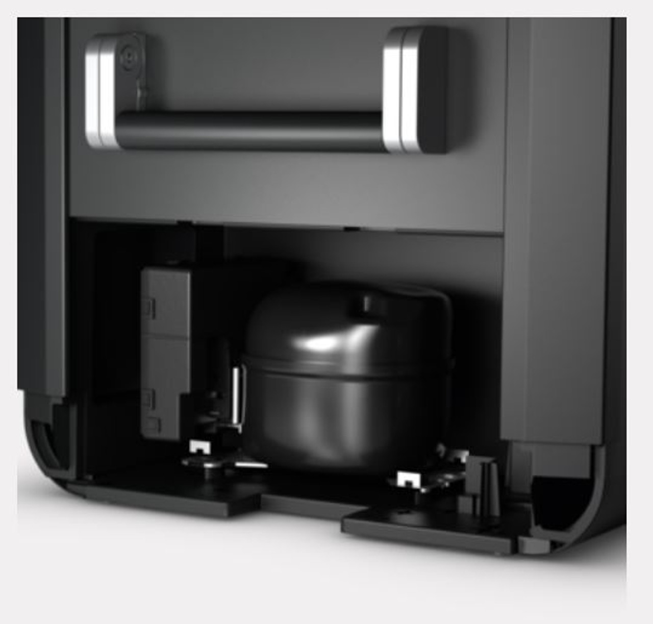 Dometic CFX3 45 Portable Compressor Fridge and Freezer Cool Box 40L Dometic CFX3 45 Portable Compressor Fridge And Freezer Cool Box 40L -Bestway Shop CFX 35 freezer 2 98199.1581593448