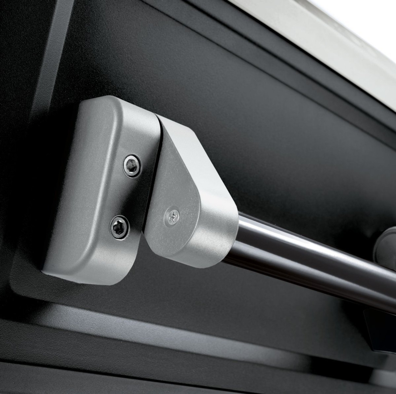 Dometic Waeco CoolFreeze CFX 28 Portable Compressor Fridge Freezer Cool Box Dometic Waeco CoolFreeze CFX 28 Portable Compressor Fridge Freezer Cool Box -Bestway Shop CFX Handle detail 27538.1533721136