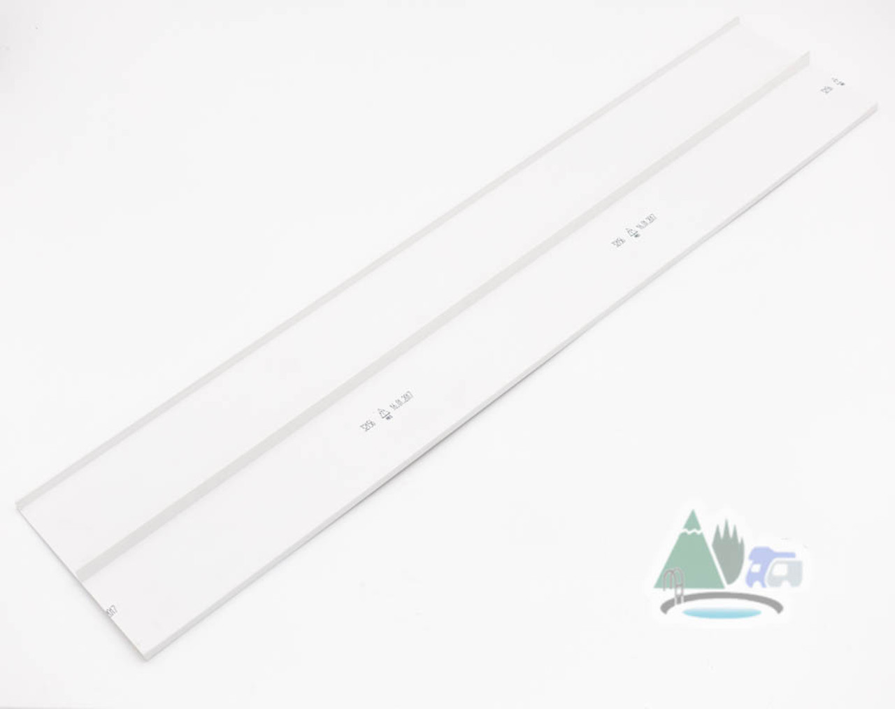 Thetford Spare - Kick Plate in White for C400 Cassette Toilets Thetford Spare - Kick Plate In White For C400 Cassette Toilets -Bestway Shop DSC03762 76177.1629284827