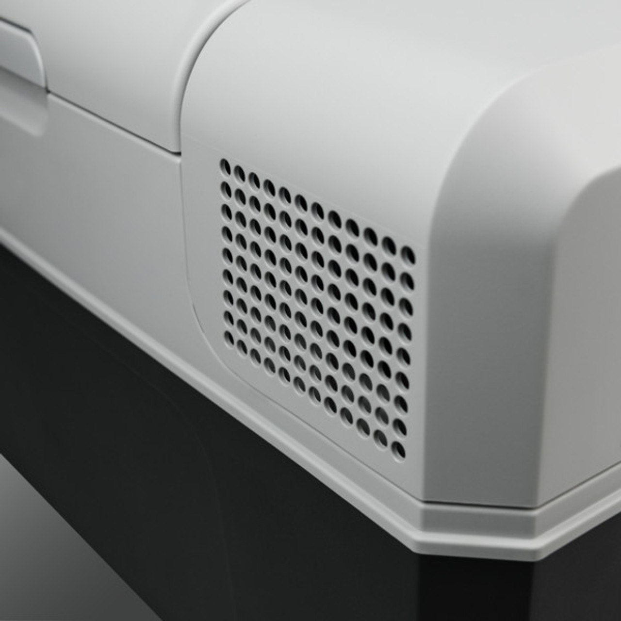 Dometic Mobicool FR40 38L Portable Compressor Cool Box 12v/24v/230v Dometic Mobicool FR40 38L Portable Compressor Cool Box 12v/24v/230v -Bestway Shop MOBICOOL FR40 6 06279.1559829013