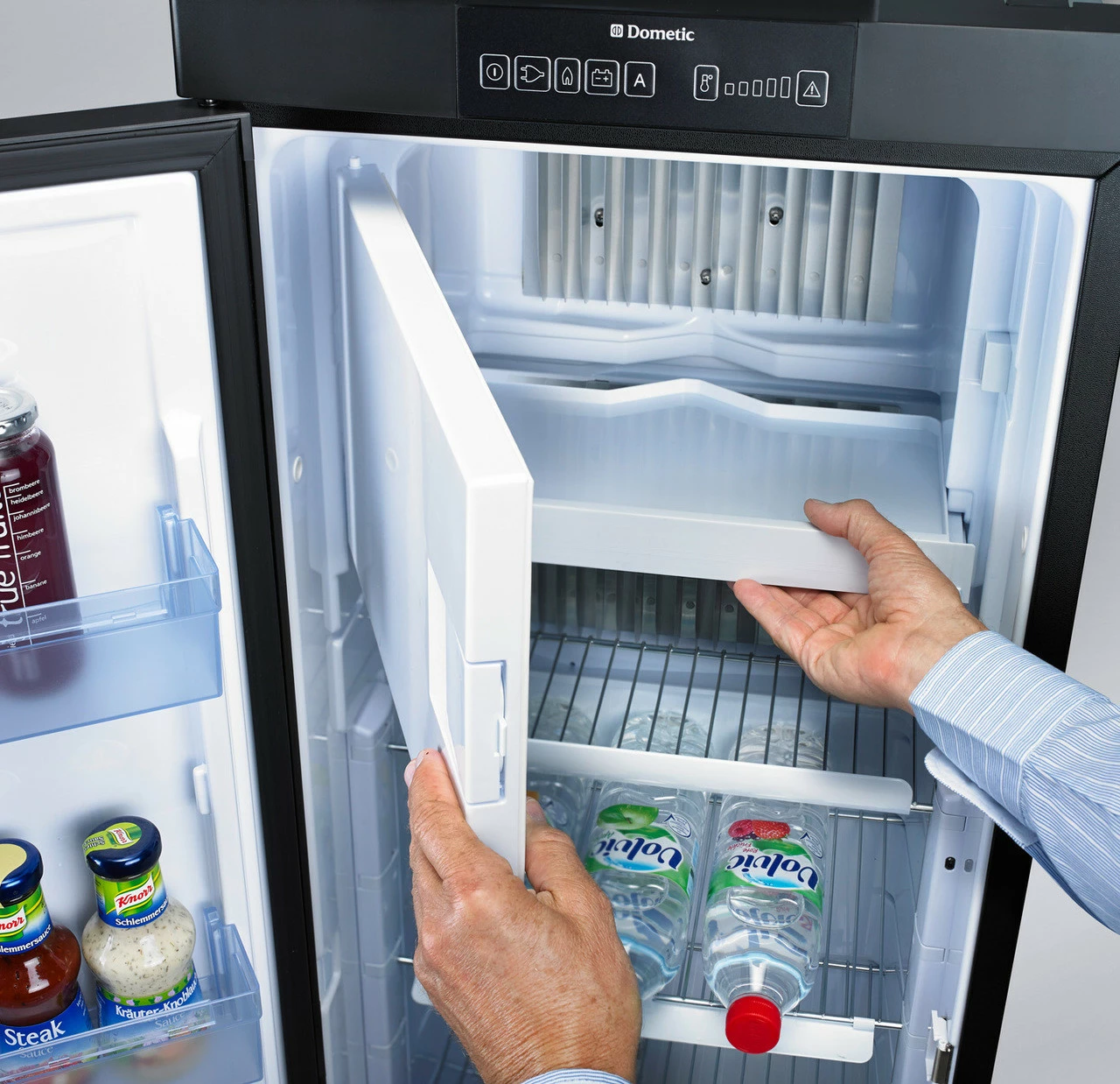 Dometic RML 9430/9435 Caravan Motorhome Fridge Freezer 3 Way 7 Dometic RML 9430/9435 Caravan Motorhome Fridge Freezer 3 Way - Image 5