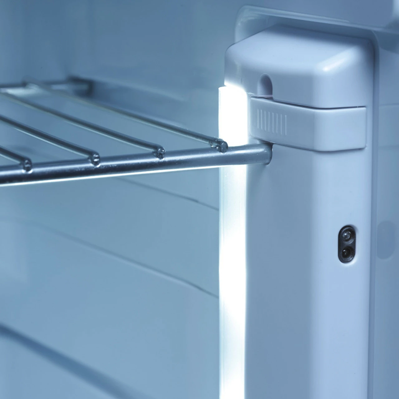 Dometic RML 9430/9435 Caravan Motorhome Fridge Freezer 3 Way 10 Dometic RML 9430/9435 Caravan Motorhome Fridge Freezer 3 Way - Image 8