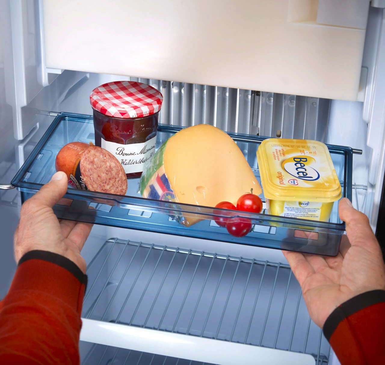 Dometic RML 9430/9435 Caravan Motorhome Fridge Freezer 3 Way 9 Dometic RML 9430/9435 Caravan Motorhome Fridge Freezer 3 Way - Image 7