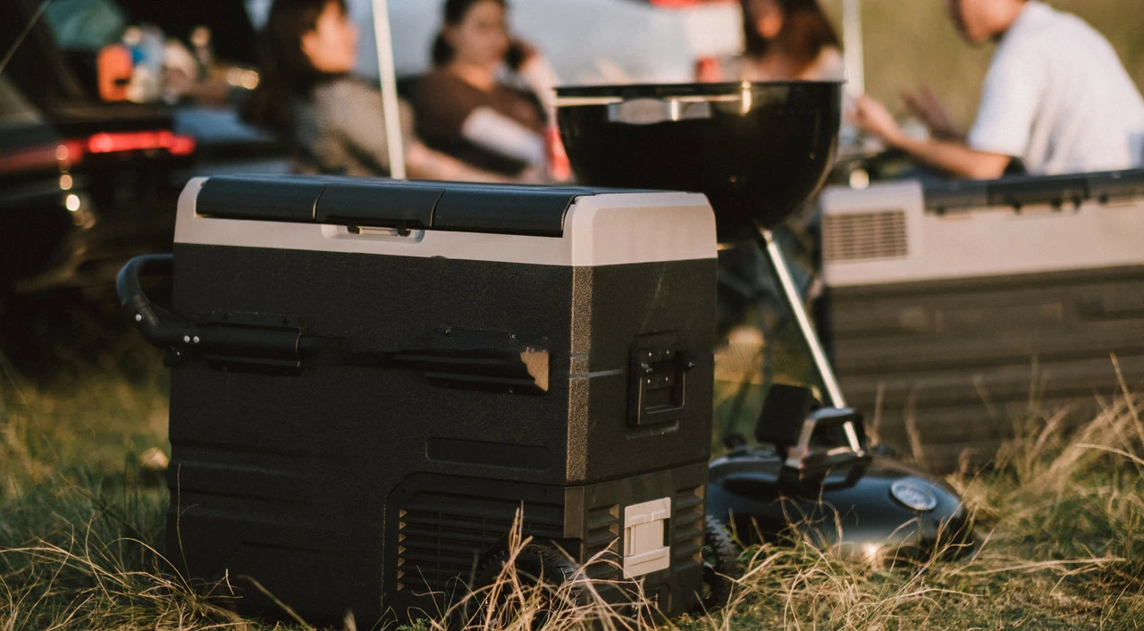 Alpicool Adventurer 55 Litre Wheeled 12 Volt Compressor Coolbox Dual-Zone 12 Alpicool Adventurer 55 Litre Wheeled 12 Volt Compressor Coolbox Dual-Zone - Image 10