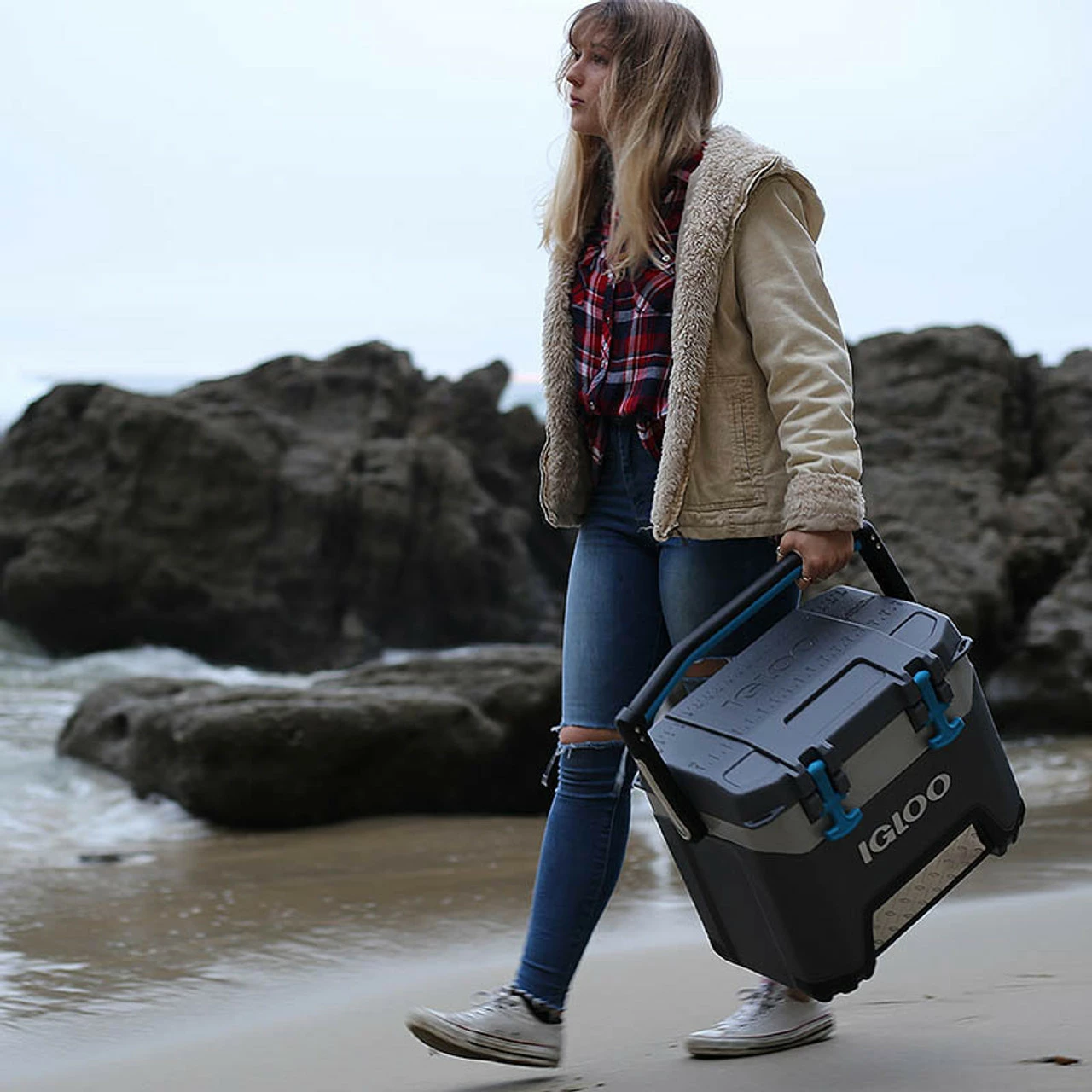 Igloo BMX 25 Heavy Duty Fishing Camping Cool Box 10 Igloo BMX 25 Heavy Duty Fishing Camping Cool Box - Image 8