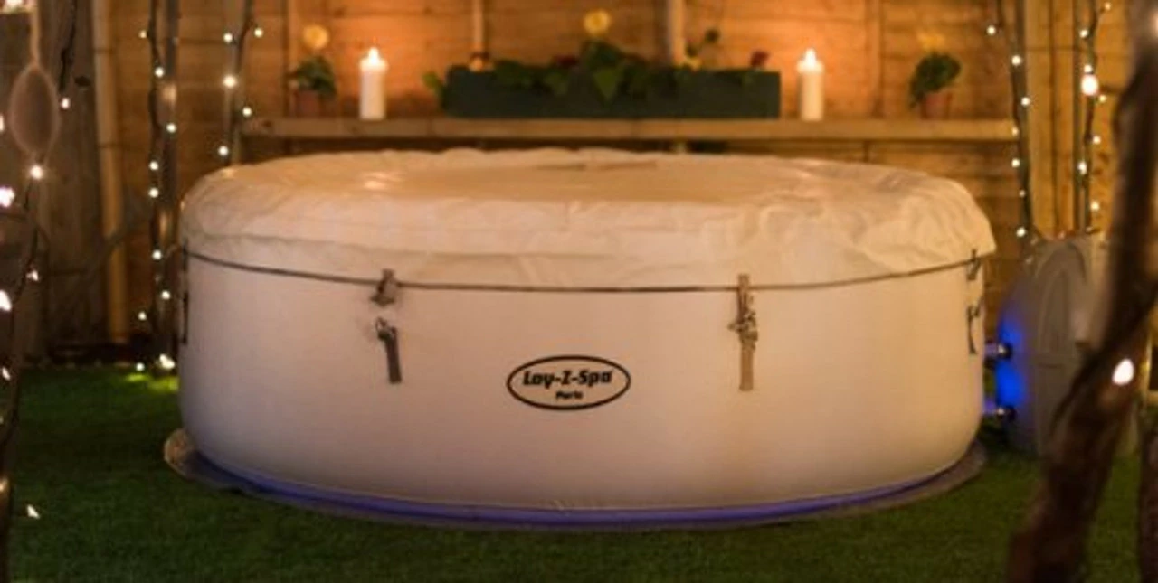 Bestway Lay Z Spa Paris Inflatable Hot Tub 6 Bestway Lay Z Spa Paris Inflatable Hot Tub - Image 4