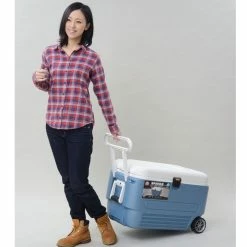 Igloo MaxCold 60 Roller Cool Box Wheeled Ice Chest 14 Igloo MaxCold 60 Roller Cool Box Wheeled Ice Chest -Bestway Shop maxcold 60 quart tow handle 52756.1425296397