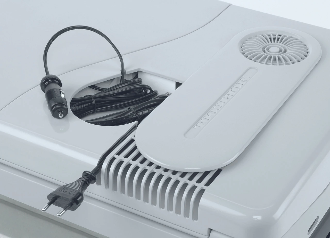 Dometic Waeco Mobicool Q40 Thermolectric 12v/240v Coolbox 7 Dometic Waeco Mobicool Q40 Thermolectric 12v/240v Coolbox - Image 5