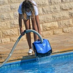 Dolphin Hybrid RS1 Swimming Pool Cleaning Robot -Bestway Shop rs1 removing from water 85817.1429106823